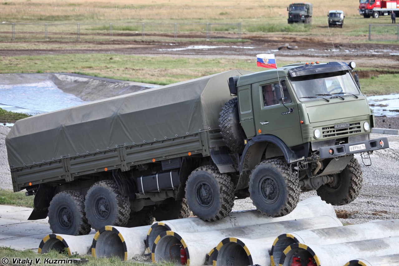 Автомобильный парк российской военной базы в Армении пополнился  “Мустангами” – Патриотам РФ